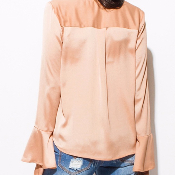 Twisted Blouse!! - Picture 2 of 7